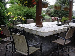 Outdoor Kitchens: Custom Outdoor Kitchens and Livingspaces