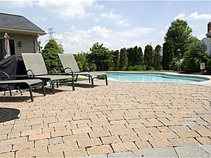 Poolscapes: Pavers around you Swimming Pool